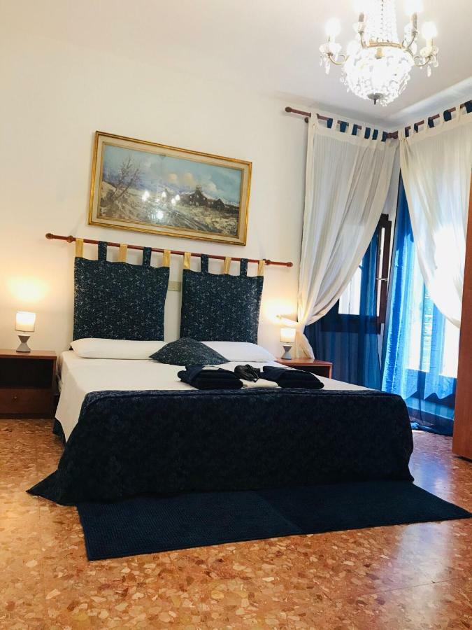 Venice Rainbow Hotel ภายนอก รูปภาพ