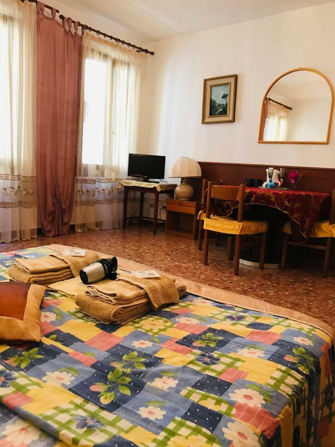 Venice Rainbow Hotel ภายนอก รูปภาพ